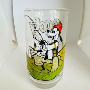 Vintage Walt Disney Goofy Fishing Drinking Glass
